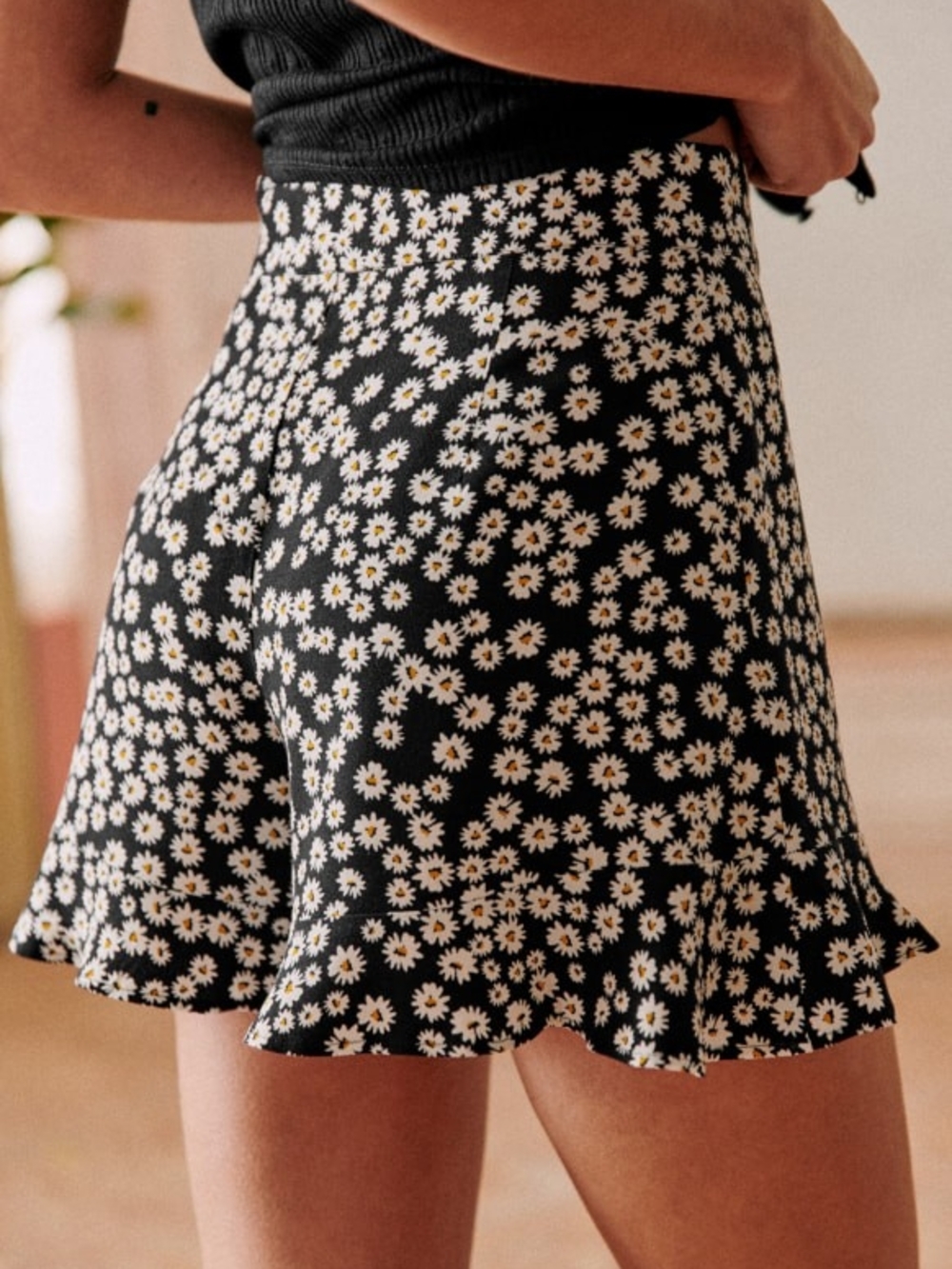 Sezane Dorian Short Daisy Print